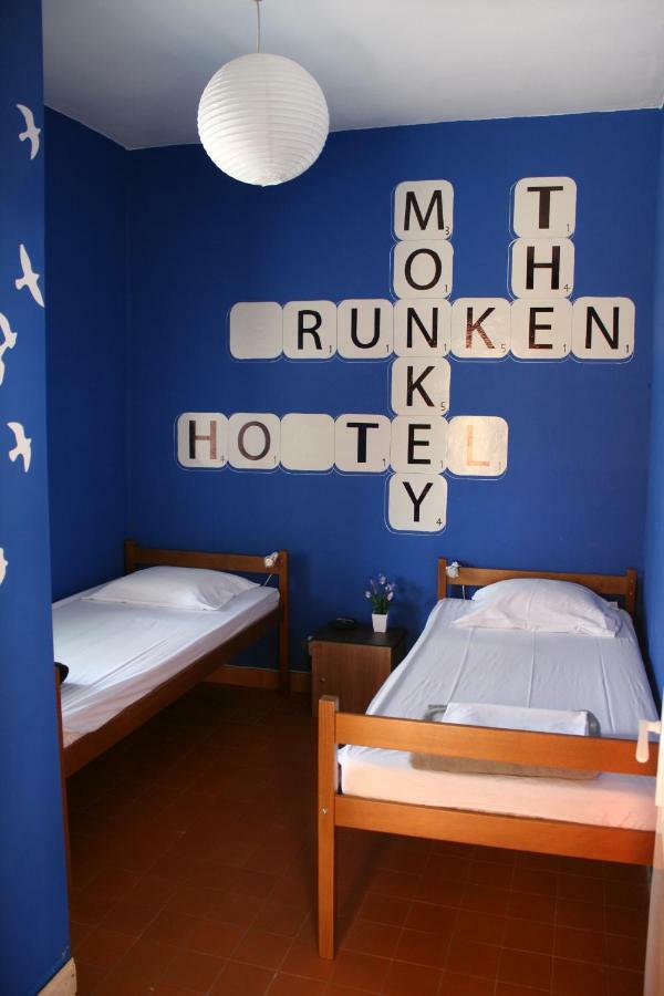 The Mellow Monkey Hostel Zadar Luaran gambar