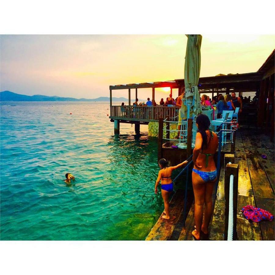 The Mellow Monkey Hostel Zadar Luaran gambar
